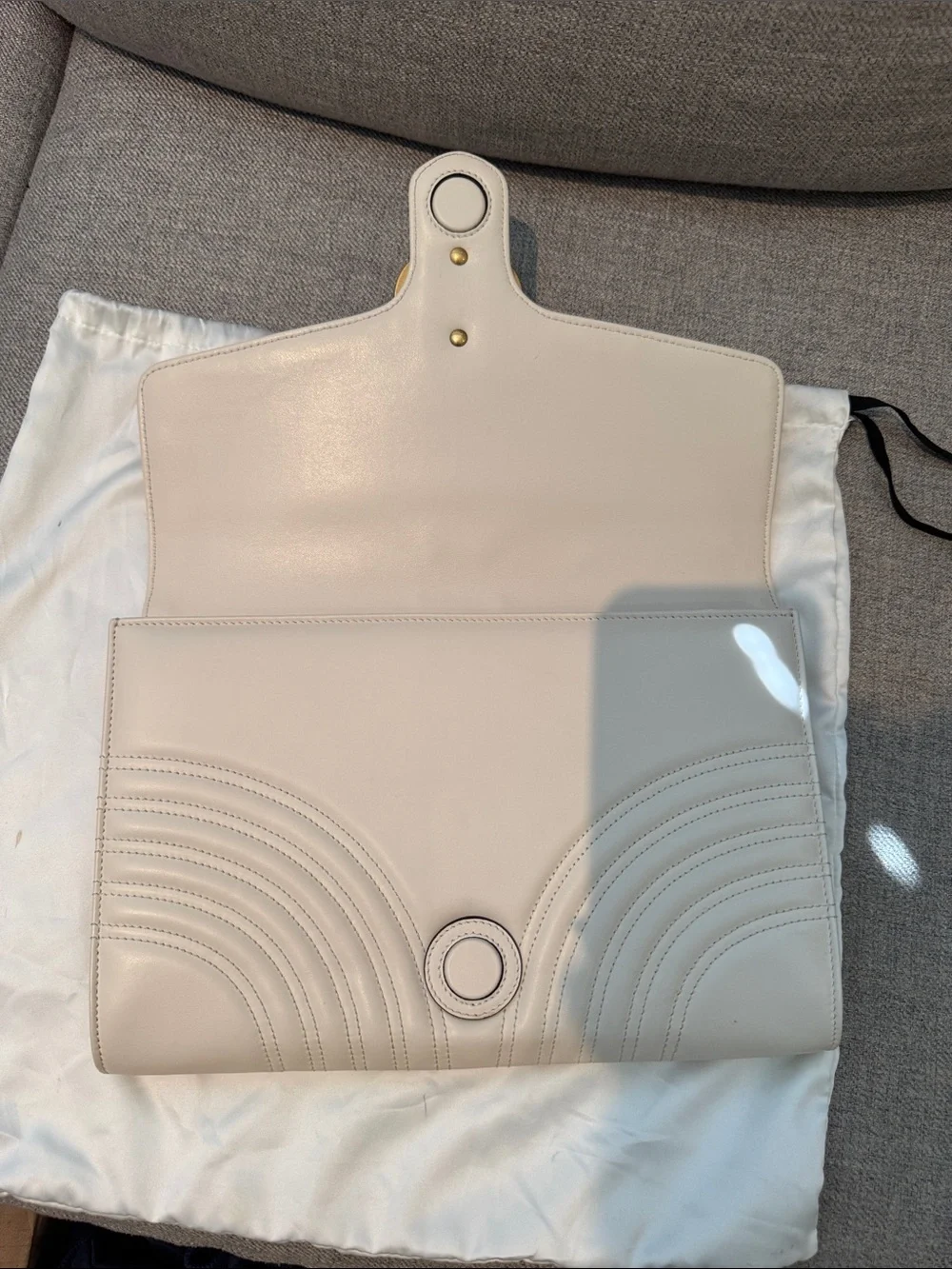 Gucci logo clutch